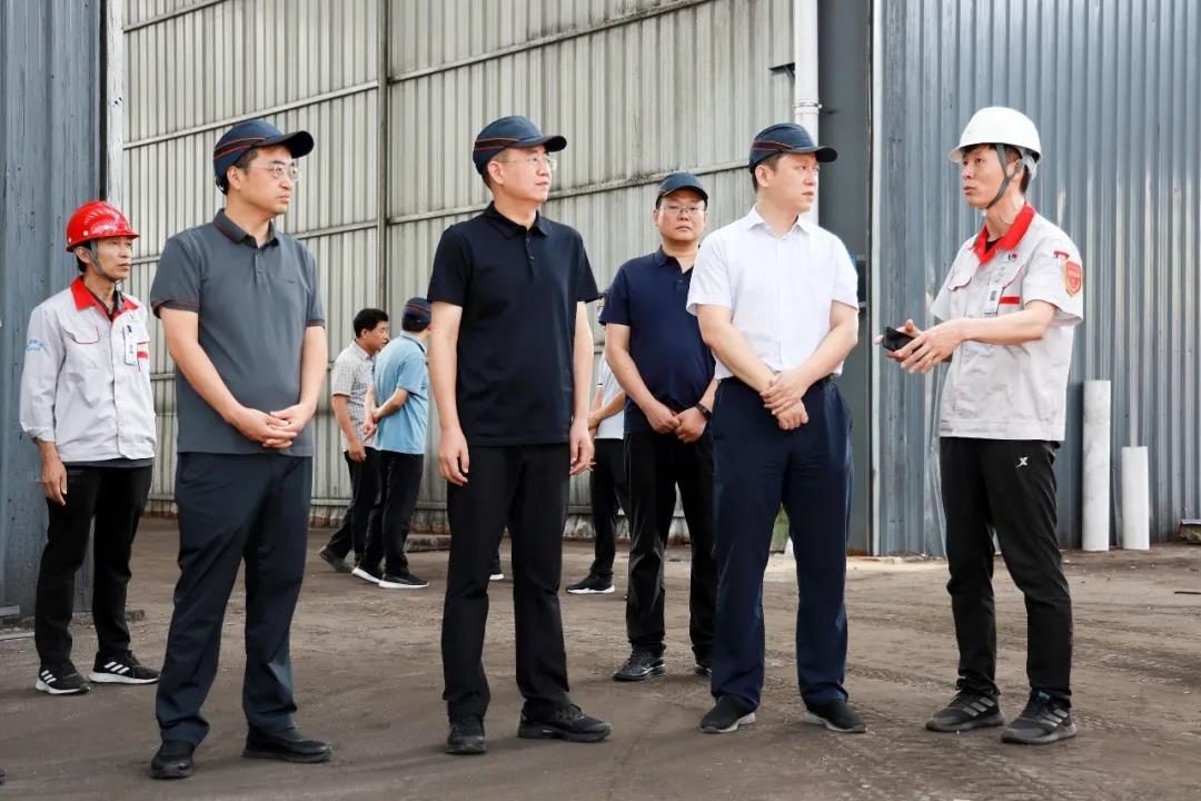 市委常委、副市長、翼城縣委書記王淵到華翔（翼城）新材料科技園現(xiàn)場辦公